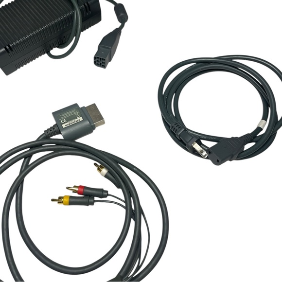 Microsoft Xbox 360 System AC Power Supply Brick Charger + AV Cable - Picture 3 of 3